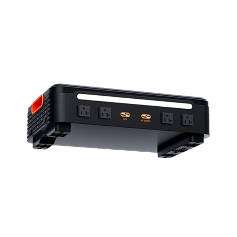 How does the dual speaker design of the energy storage battery module enhance the user's immersive experience?