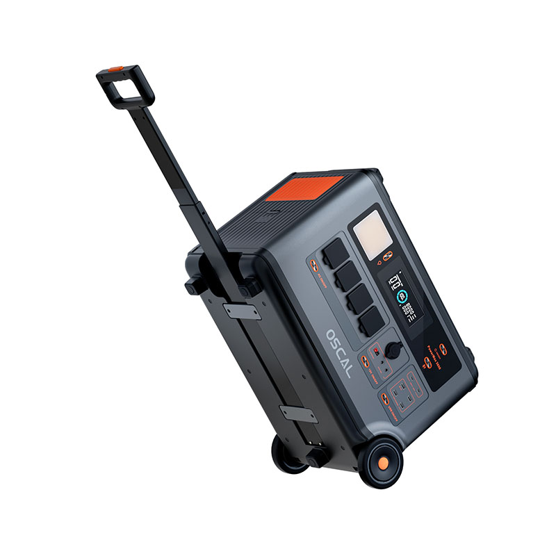 How does the recycling process of portable energy storage reduce environmental pollution?